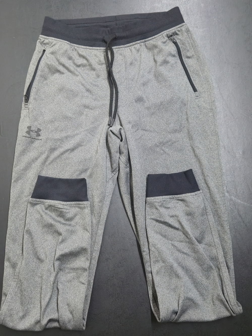 Under Armour Men's Gray Performance Jogger Pants